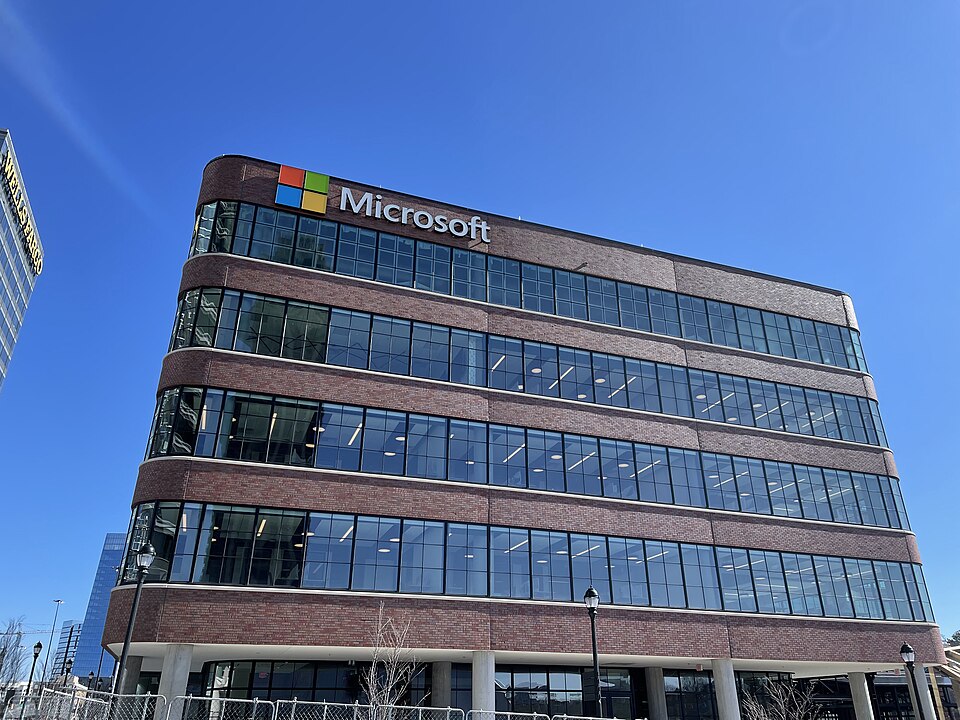 Copilot’s disclaimer vs. Microsoft’s billion-dollar pitch